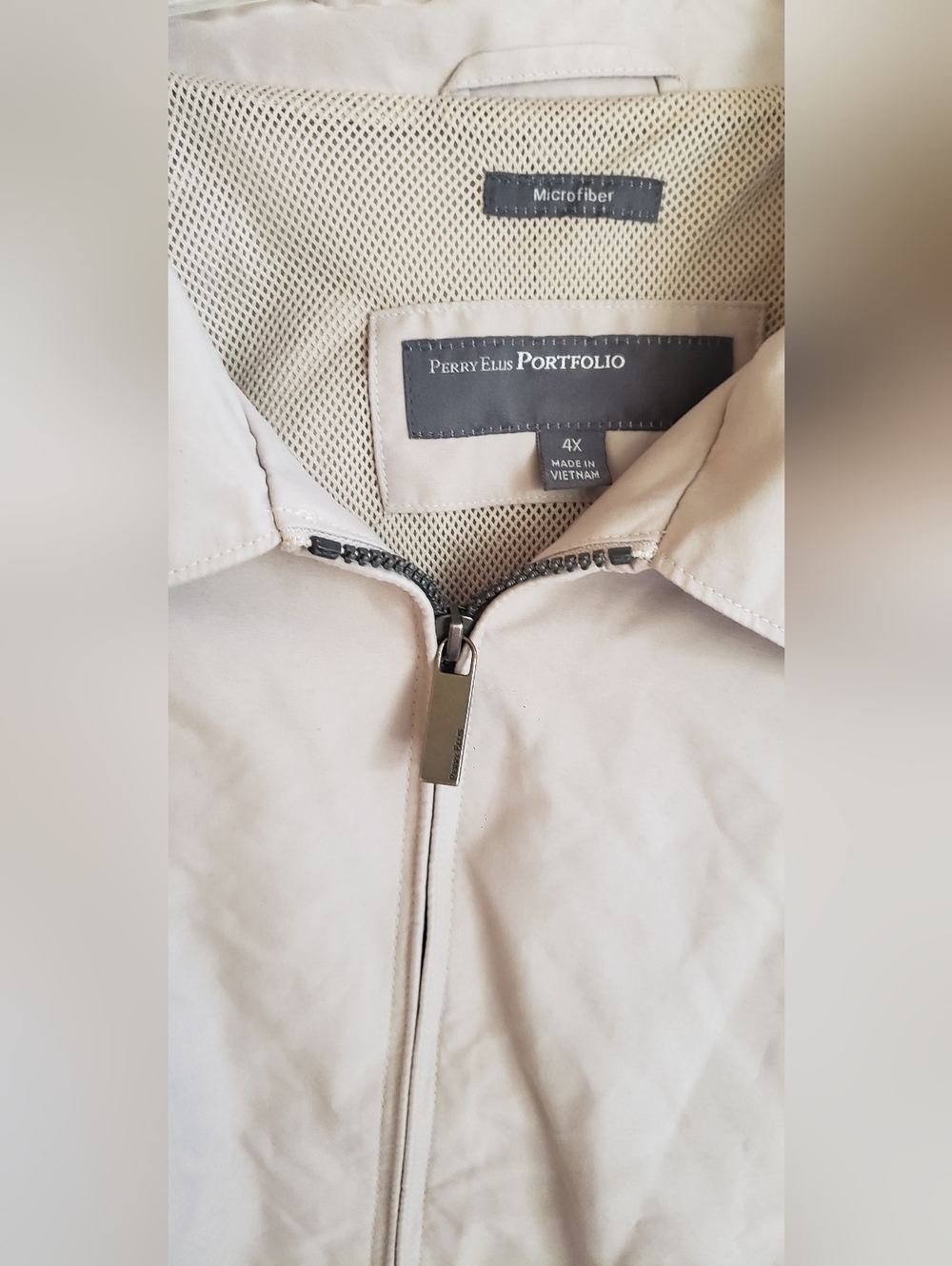 Perry Ellis Portfolio Light Beige Microfiber Performance Jacket